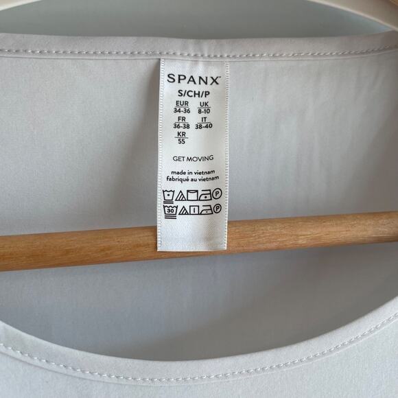 Spanx Yes Pleats‎ Tee Top Womens Size S White Cloud Tennis Prep Pickleball Nwt - Picture 3 of 8